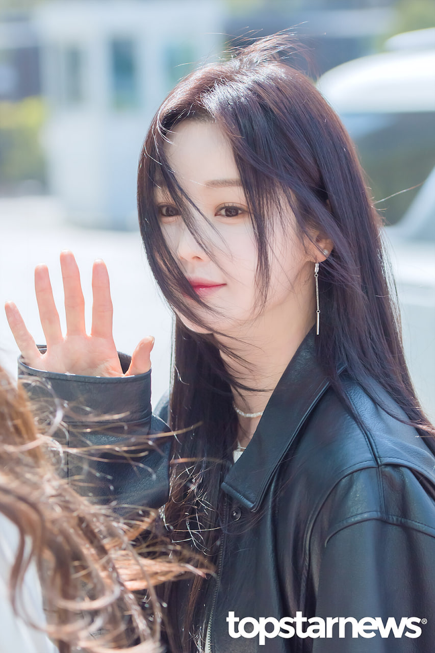 Thời gian bỏ quên mỹ nhân này: U50 trẻ khó tin, đi hát 20 năm mà nhìn như mối tình đầu- Ảnh 3.