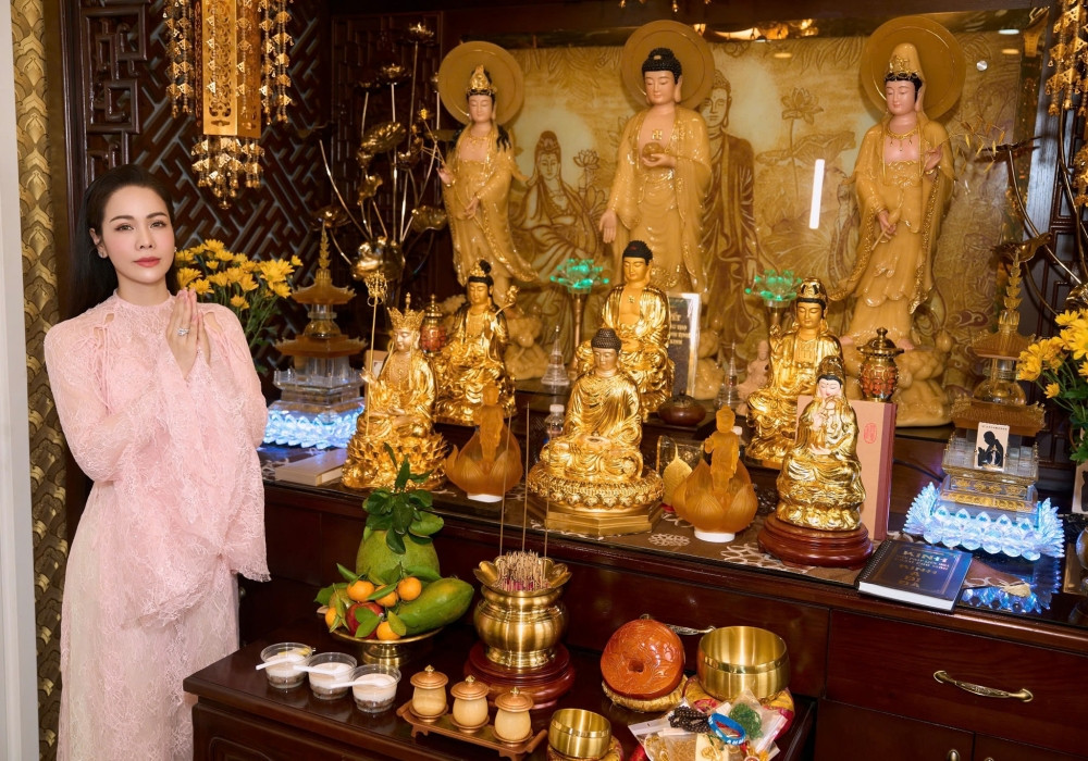 1775621307 362 Tan huong cuoc song binh yen vien man ben cac