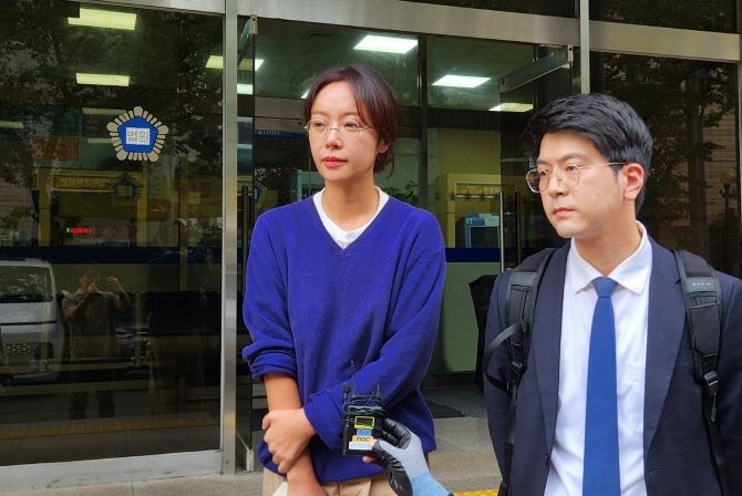 1775621640 96 Hwang Jung Eum thanh ly do the nay thi ai