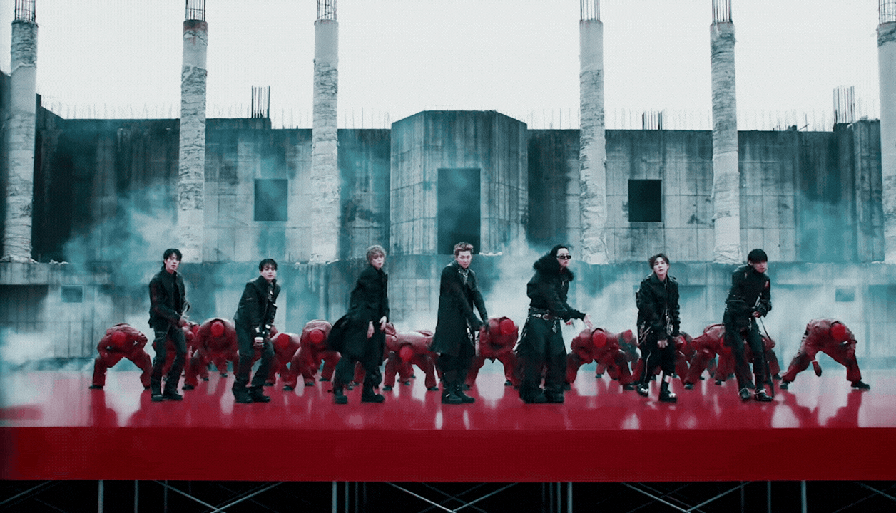 1775630264 644 BTS rat dep trai nhung van bi my nu chan