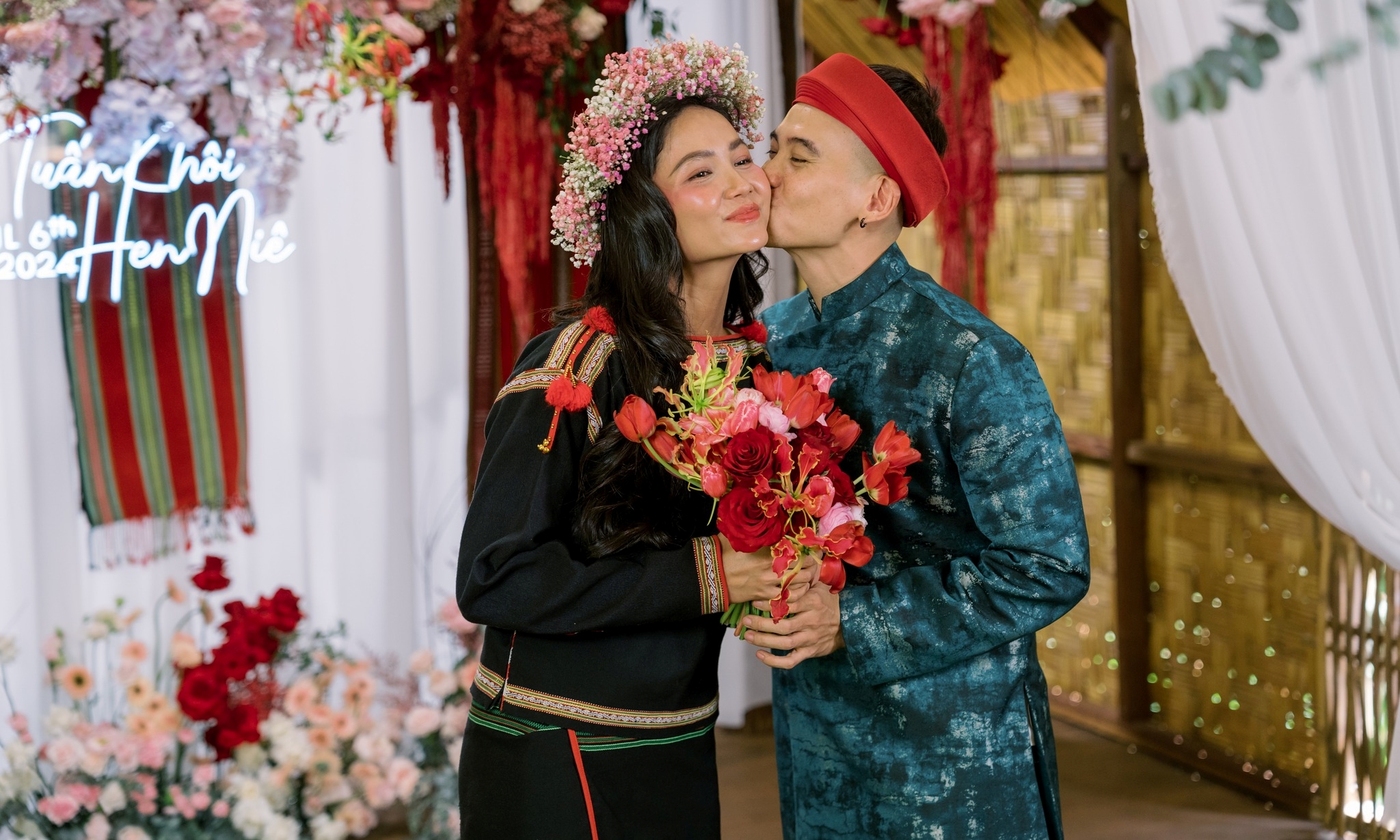 Hôn lễ của H'Hen Niê, Tuấn Khôi