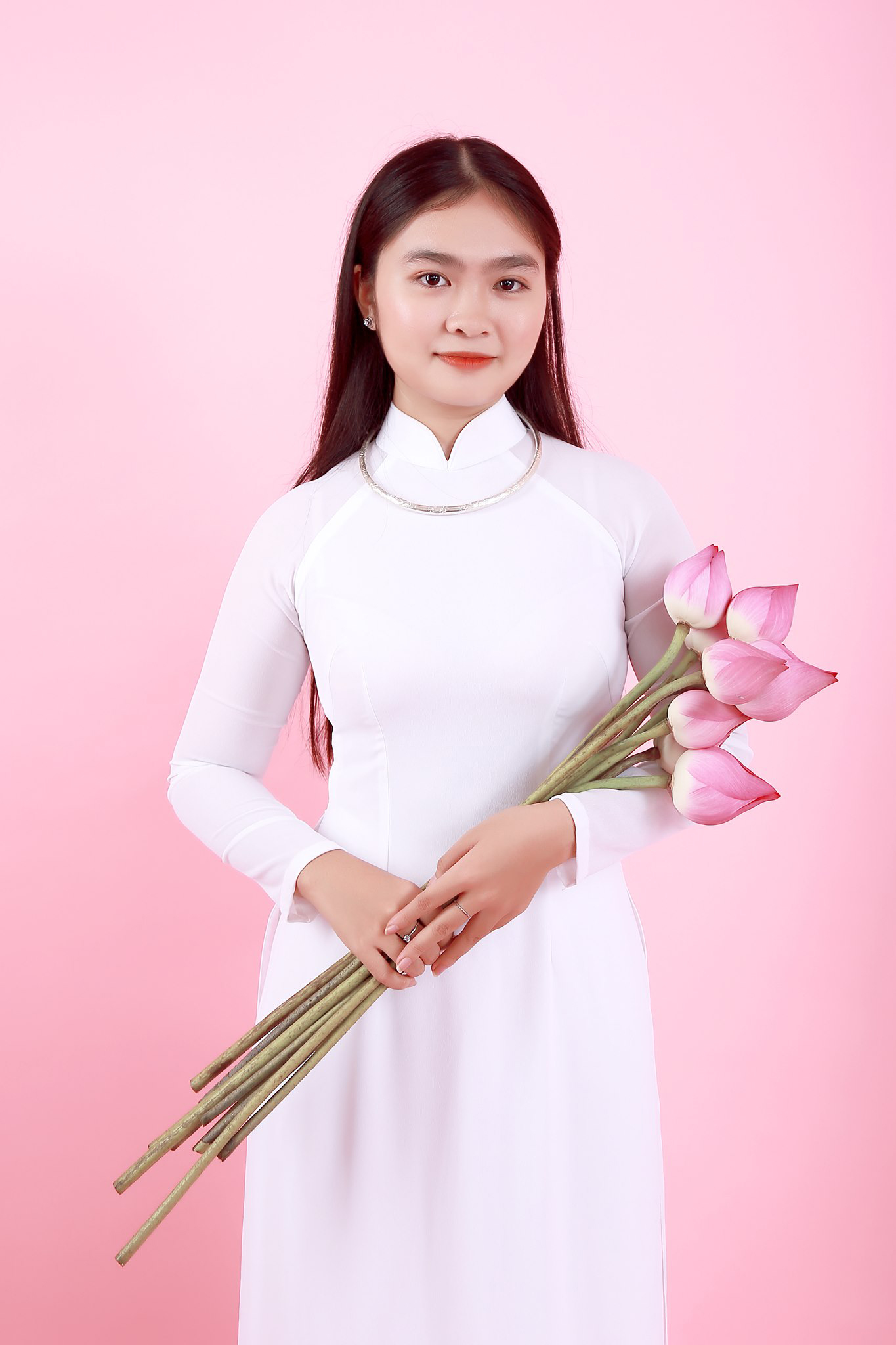 1775633609 173 Ca tuoi tho khong duoc yen than chi vi hat