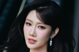 Nhan sắc Thúy Ngân