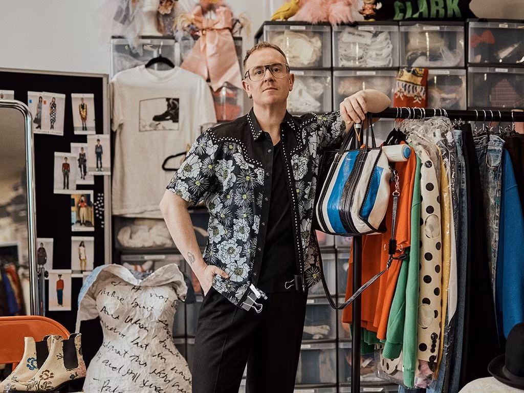 Từ vụ Á hậu Huyền My pass lại đôi giày hiệu cũ, nghĩ gì về chuyện nghệ sĩ thanh lý quần áo mặc rồi- Ảnh 5.