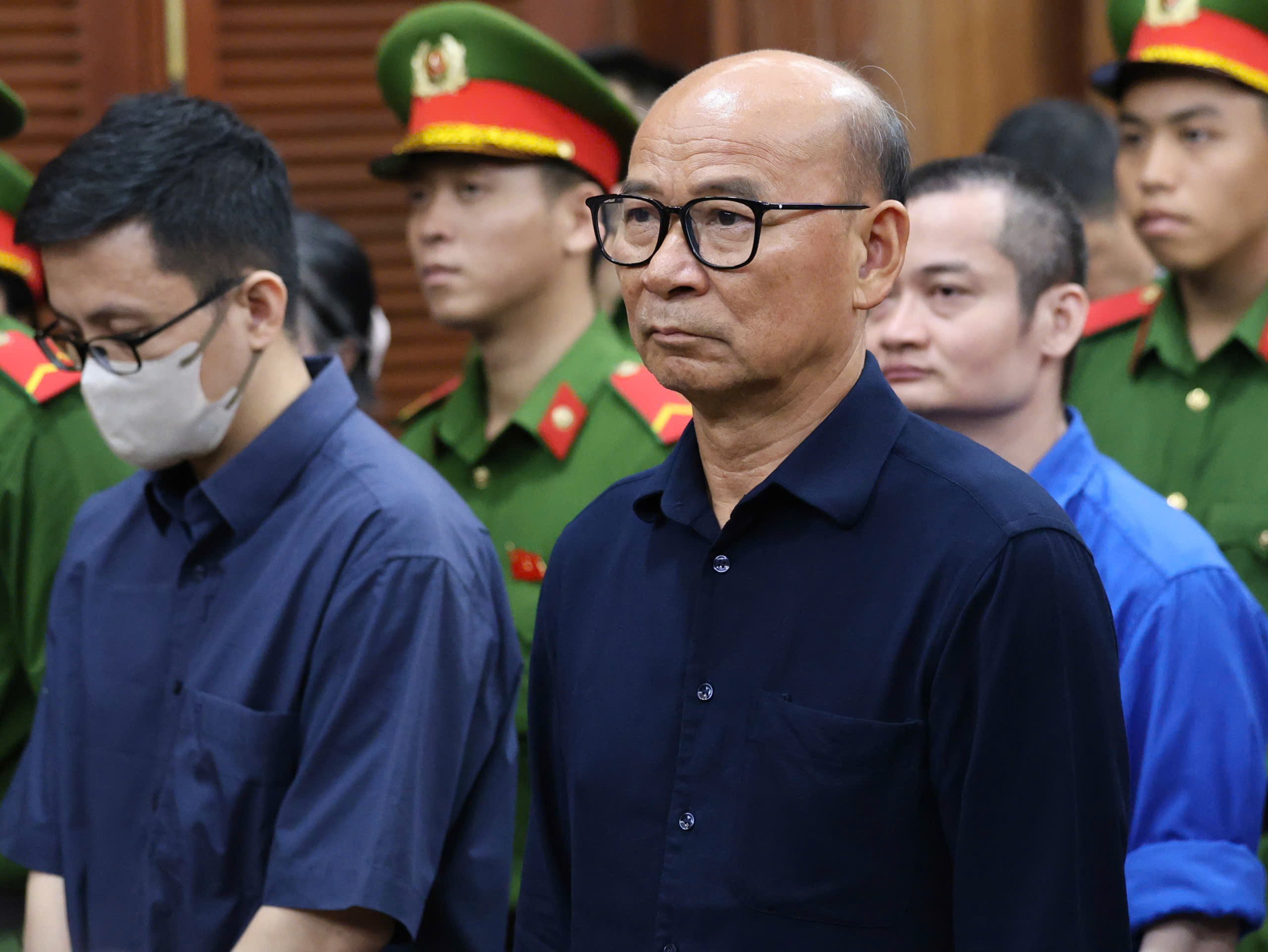 Lý do dự án trên "đất vàng" Bến Vân Đồn về tay Novaland 2 Vụ án tại VRG: Lý do dự án trên