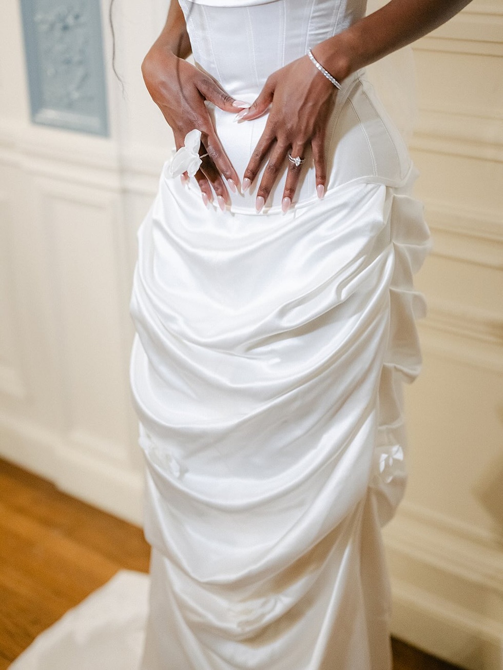 Cơn sốt đến Việt Nam may đồ: Cô dâu Mỹ khen tay nghề thợ Việt nhất thế giới - 2