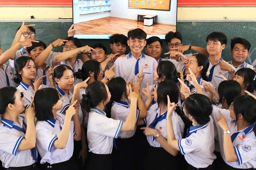 Ước mơ giản dị của nam sinh giành giải nhất văn toàn thành phố - 2