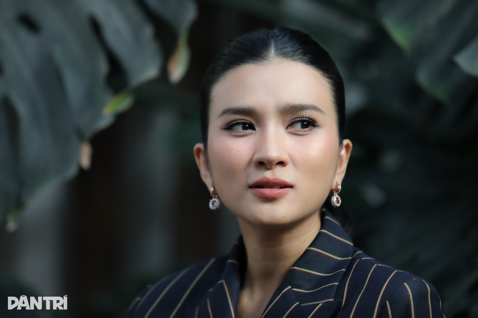 NSƯT Kim Tuyến nói về 19 năm làm mẹ đơn thân: Tôi không giấu con - 7