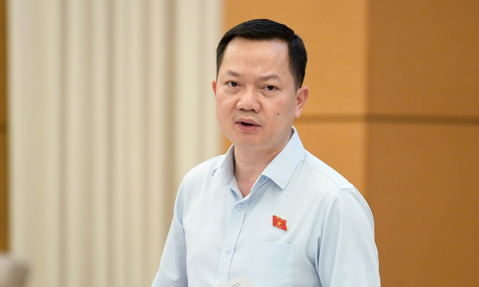 Đại biểu Trịnh Xuân An, Ủy viên chuyên trách Ủy ban Quốc phòng, An ninh và Đối ngoại, tại phiên thảo luận tổ. Ảnh: Hoàng Phong