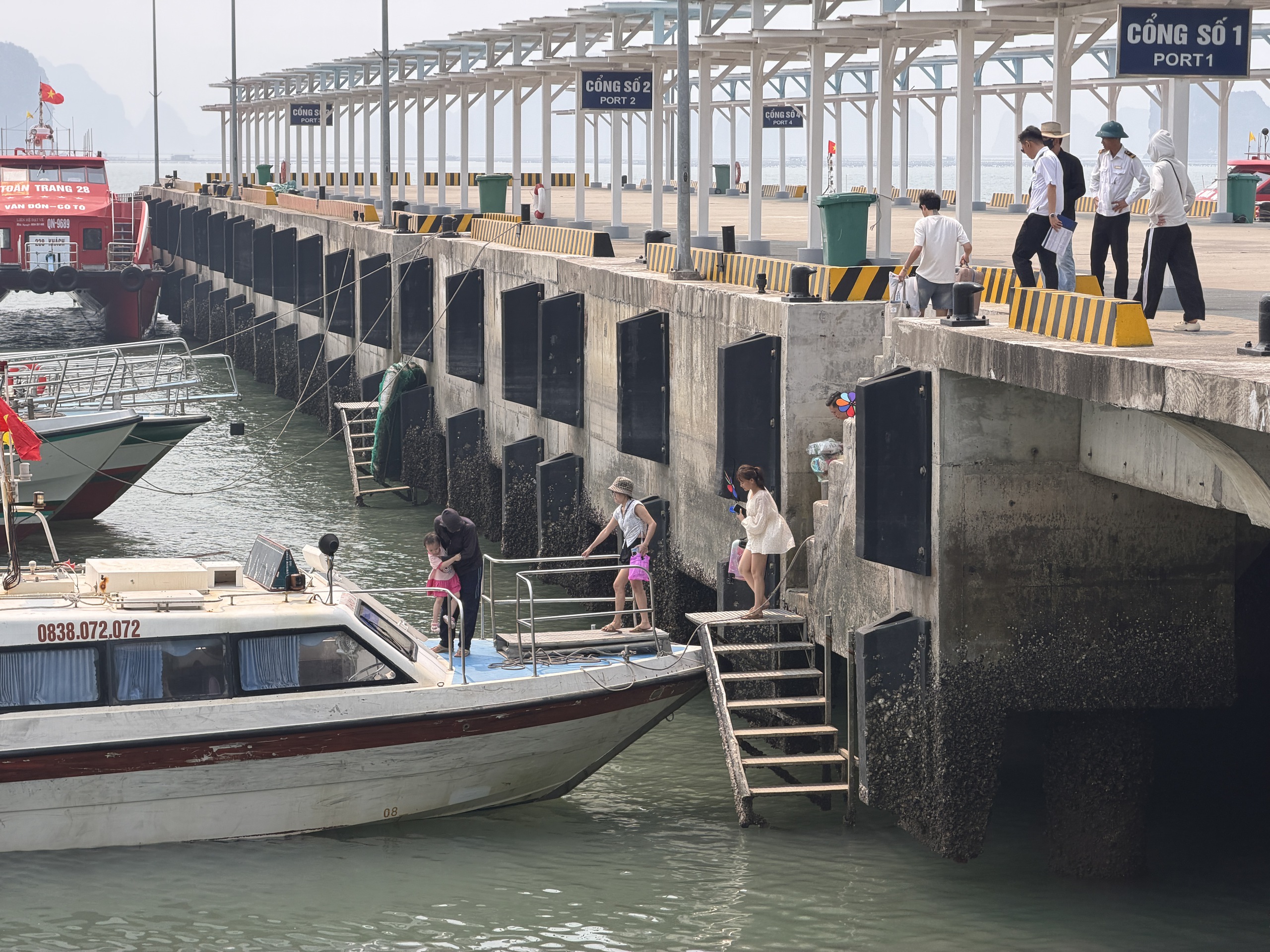 Cảng Ao Tiên và những thách thức du lịch năm 2026 - Ảnh 3.