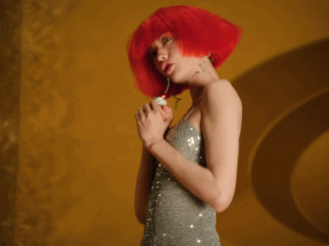 1775654192 816 My nhan dep nhat the gioi phat dien vi 1