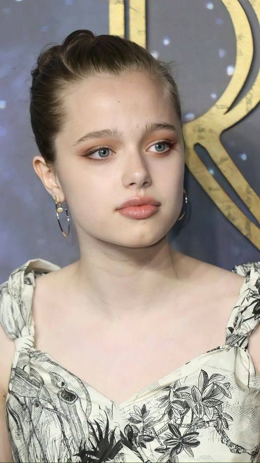 1775657541 152 Con gai Angelina Jolie chap nhan lam nen xuat hien