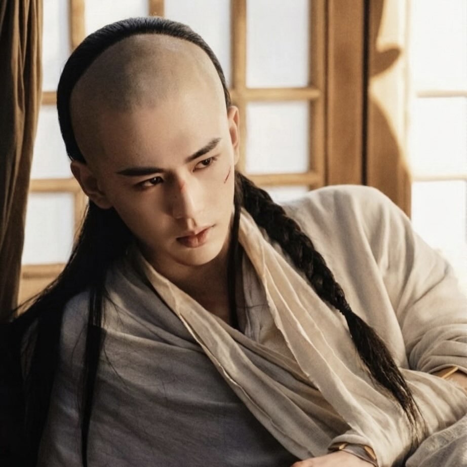 Không thể chấp nhận đây là Trương Lăng Hách, 1 tấn kem nền cũng chẳng cứu nổi- Ảnh 2.