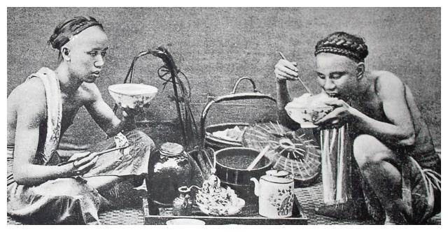 Ảnh thực tế cuộc sống của nhà giàu cuối Thanh triều: Không giống như trên phim, khổ hơn nhiều so với tưởng tượng - Ảnh 5.