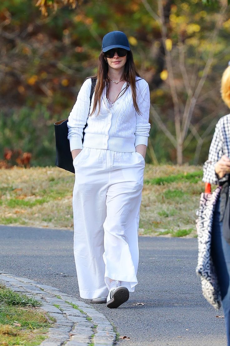 Anne Hathaway chứng minh: Diện quần càng dài, vẻ ngoài càng sang- Ảnh 6.