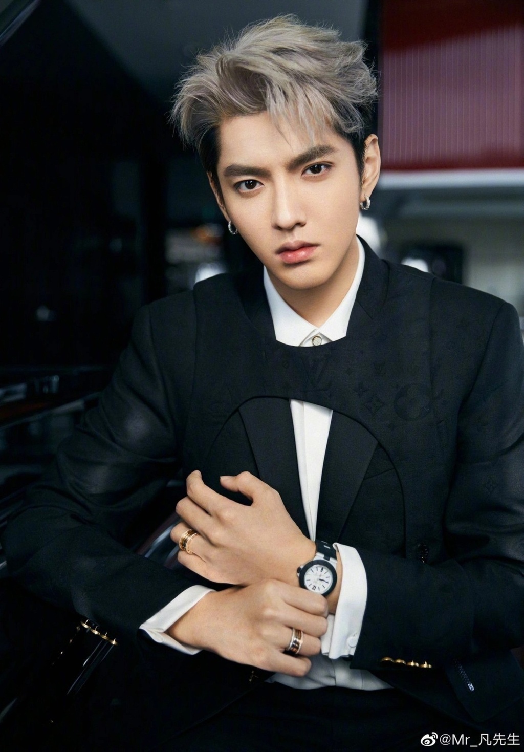 Cuộc sống trong tù của Ngô Diệc Phàm: Tắm nước lạnh suốt 4 mùa, cắt móng tay cũng phải đợi 