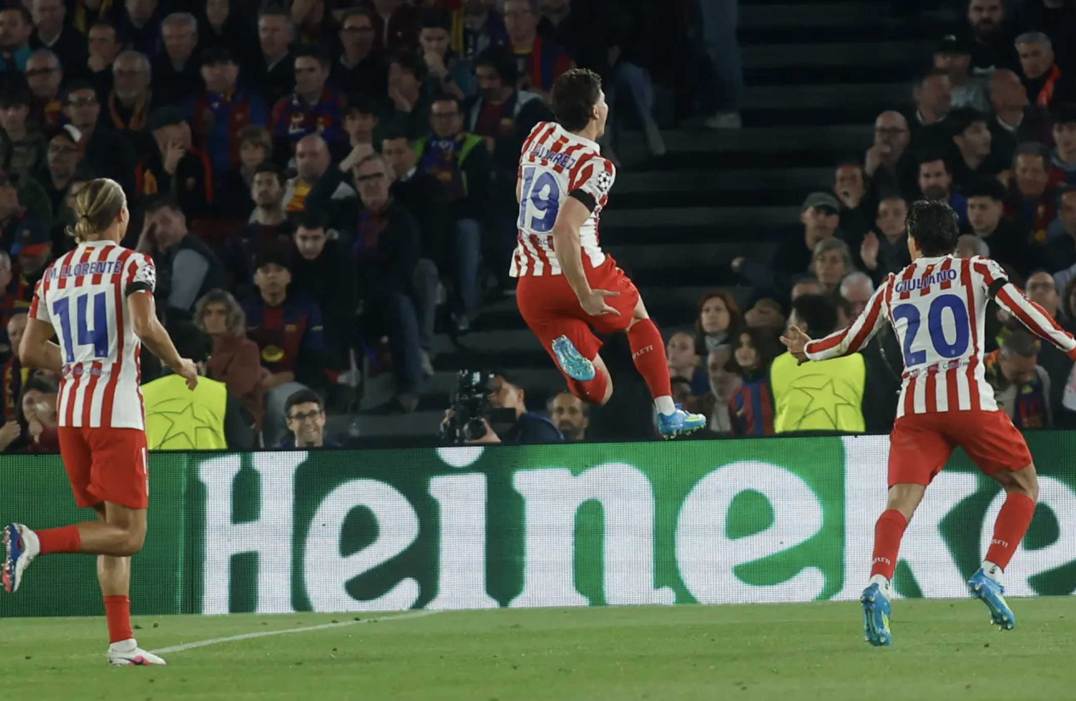 Barcelona thua sốc sân nhà, Atletico Madrid mơ vé bán kết Champions League - Ảnh 4.