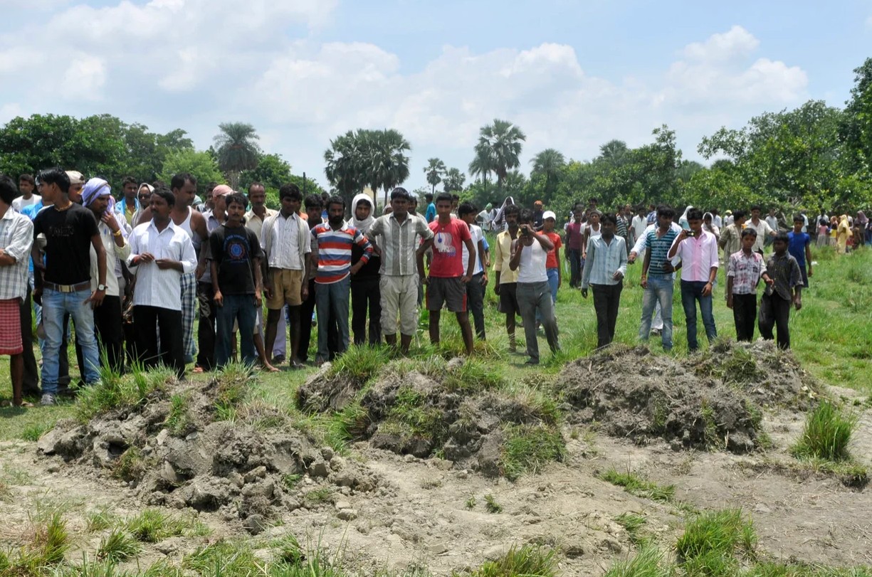 Thảm kịch học đường ám ảnh nhất lịch sử Ấn Độ: 23 học sinh tử vong vì cơm nhiễm thuốc độc, cảnh sát lần đầu hé lộ hành trình phá án- Ảnh 6. Thảm kịch học đường ám ảnh nhất lịch sử Ấn Độ: 23 học sinh tử vong vì cơm nhiễm thuốc độc, cảnh sát lần đầu hé lộ hành trình phá án- Ảnh 6.
