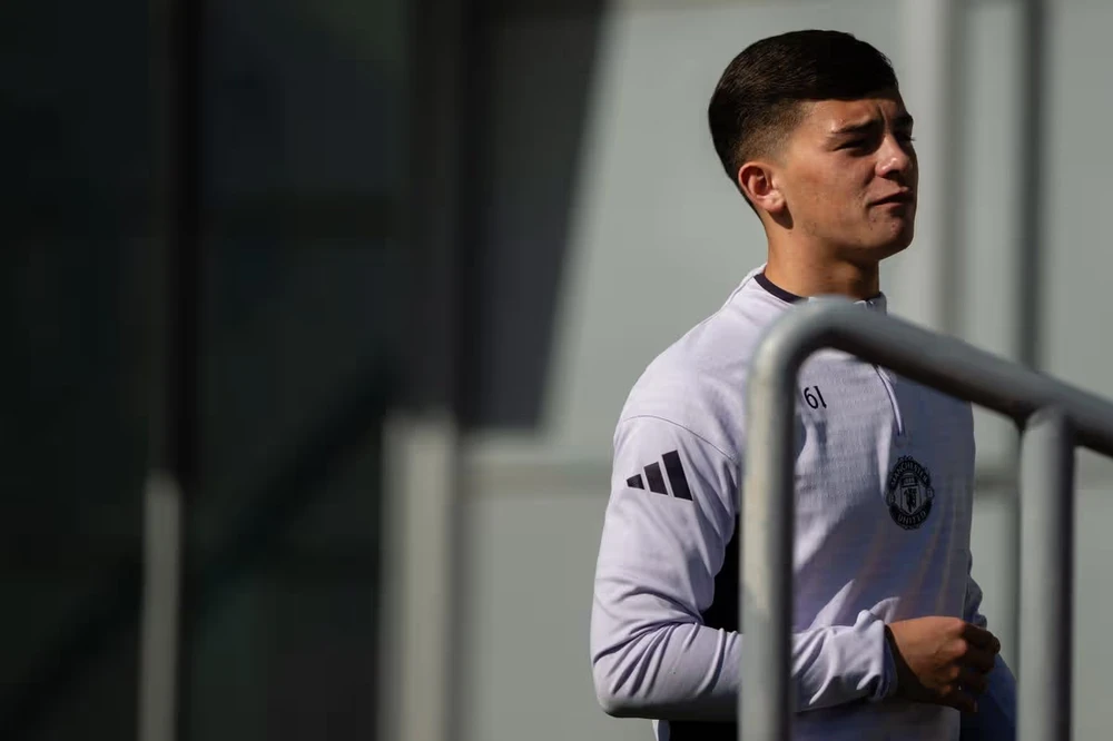 Shea Lacey được ca ngợi là tài năng trẻ đặc biệt của MU. ẢNH: MANCHESTER UNITED mu-lacey.jpg