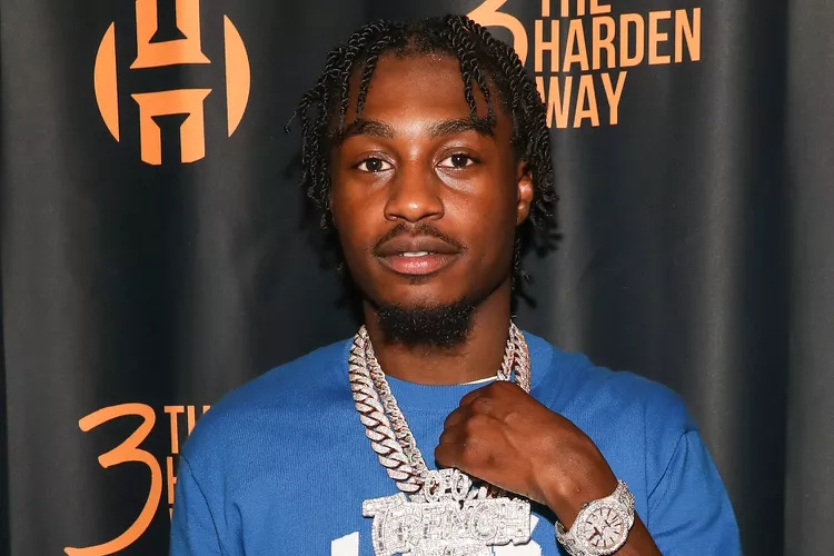 Bắt khẩn cấp nam ca sĩ nổi tiếng vì tội nghiêm trọng, thái độ cười cợt gây sốc- Ảnh 3.