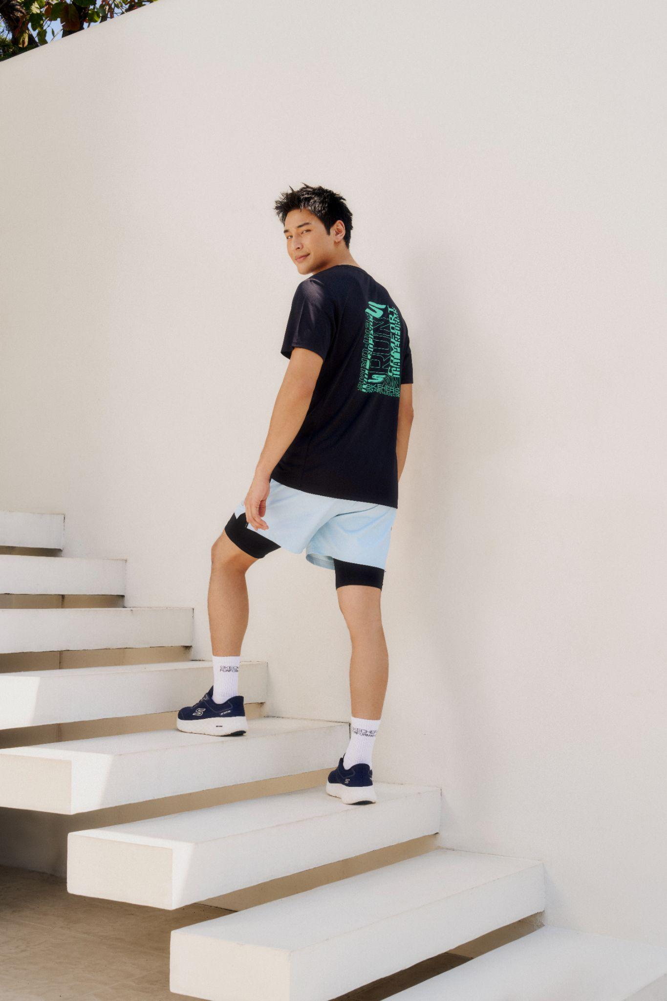 Skechers GOWalk Max Cushioning Flex – Trải nghiệm thoải mái trong từng chuyển động thường ngày - Ảnh 4. Skechers GOWalk Max Cushioning Flex – Trải nghiệm thoải mái trong từng chuyển động thường ngày - Ảnh 4.