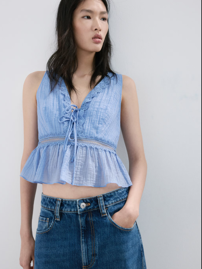 Hè này mặc gì để trông “có tiền” mà không cần cố? - Ảnh 16.