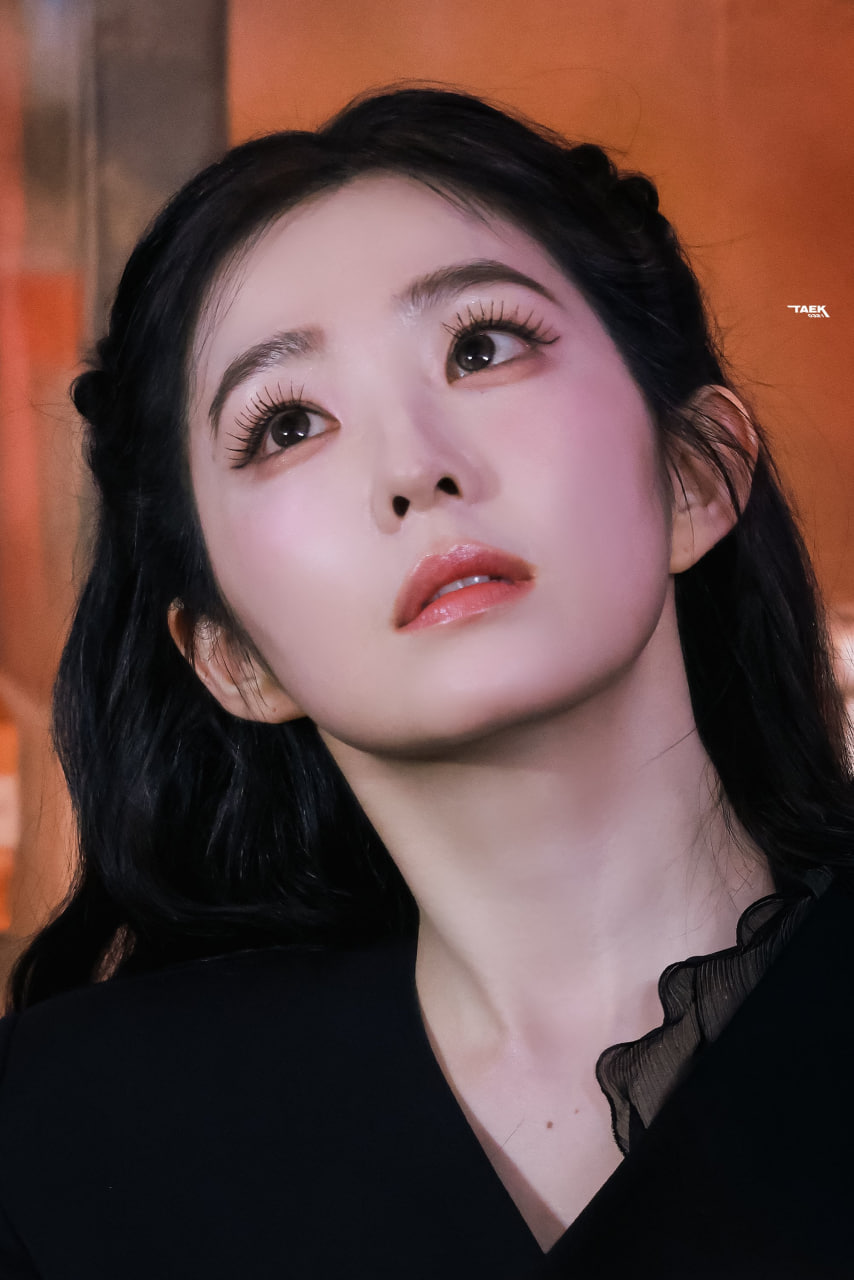 9 mỹ nhân làm nên tường thành nhan sắc bất bại của showbiz, mỗi thế hệ đẹp một kiểu - Ảnh 11.