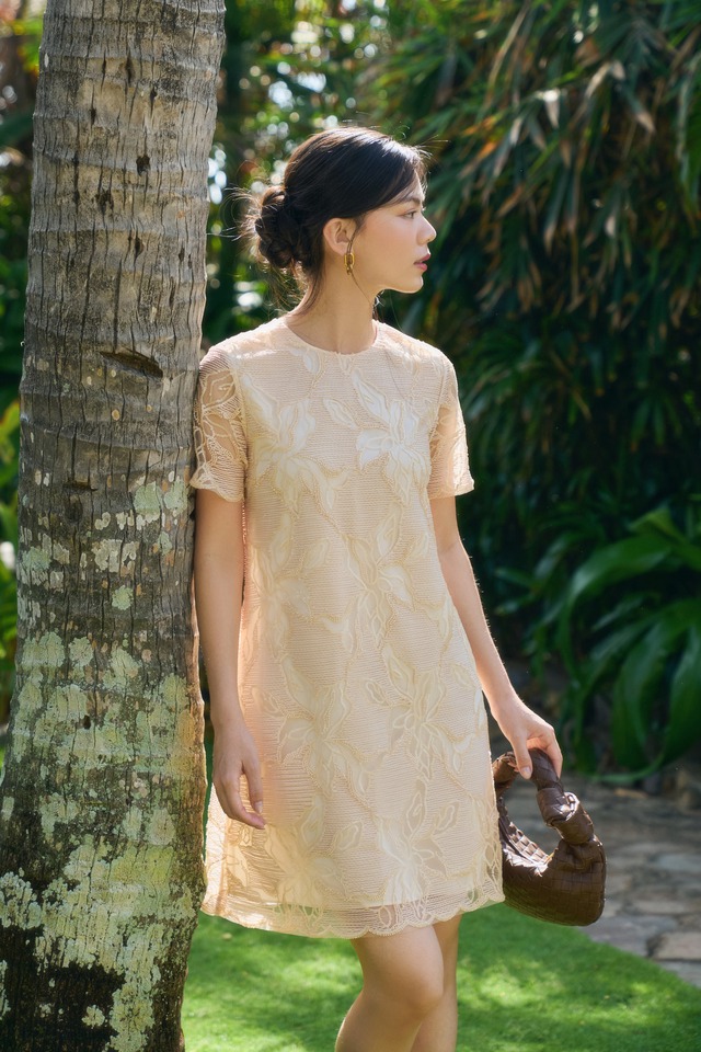 Váy suông dài từ linen, lụa, tơ là xu hướng nổi bật mùa nắng- Ảnh 8.