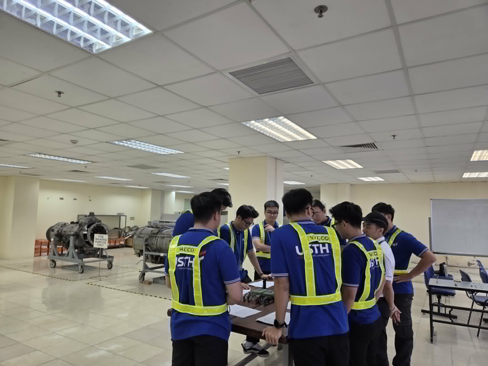 Việt Nam có tổ chức đào tạo bảo dưỡng máy bay theo chuẩn châu Âu - Ảnh 8.