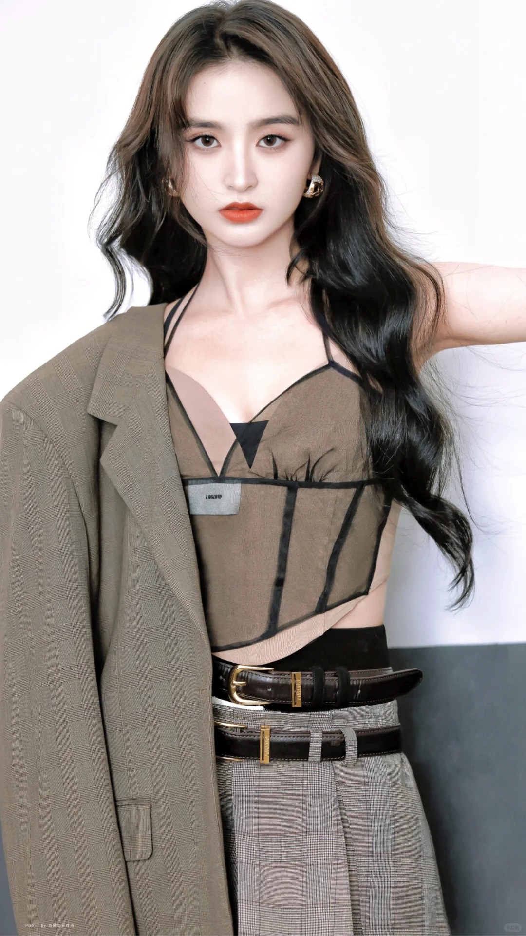 1775723163 225 My nu gen Z co visual dat gia nhat showbiz