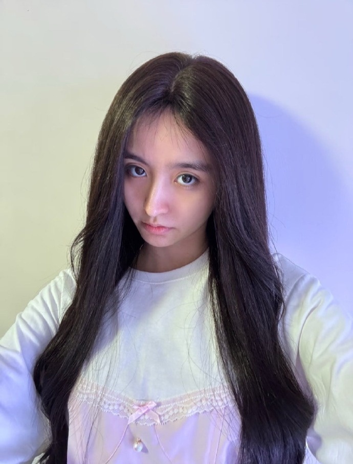 1775723171 337 My nu gen Z co visual dat gia nhat showbiz