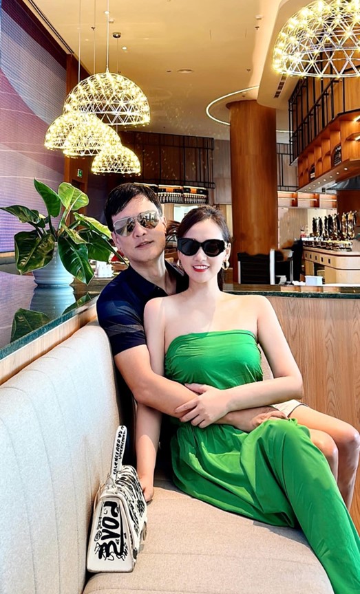 Cuộc sống an yên, tự tại trong biệt thự triệu đô của 