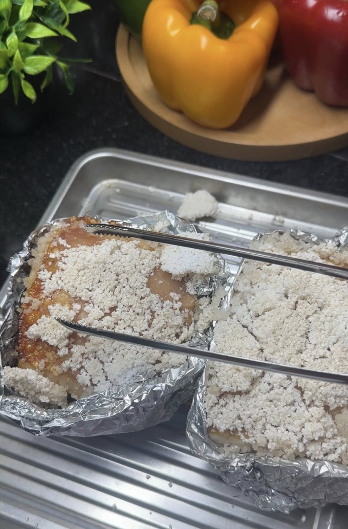 Làm heo quay 'ba không' bằng nồi chiên không dầu: bì nổ giòn rụm, thịt mềm ẩm - 5