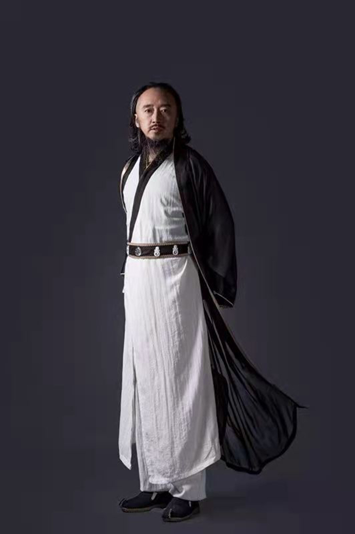 1775729175 414 Cao thu vo thuat Trung Quoc bo nghe bac si