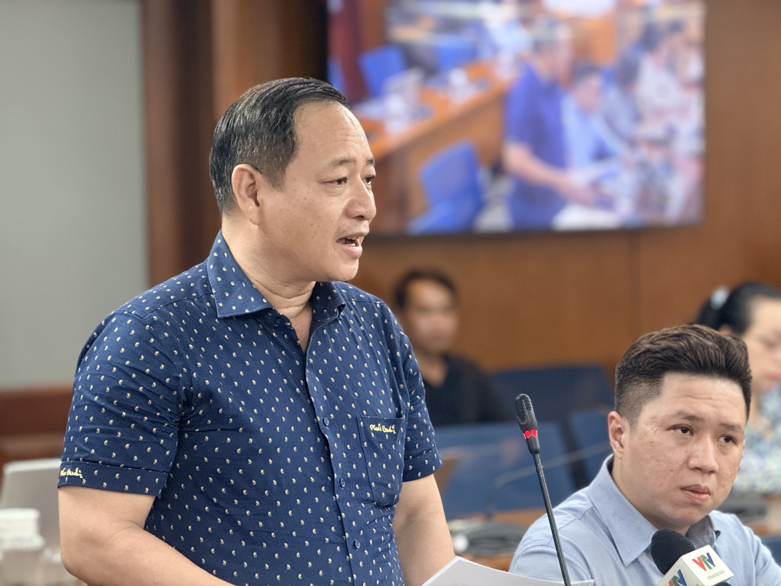 Sở Xây dựng TP.HCM: Miễn phí xe buýt chưa đủ để người dân bỏ xe cá nhân - Ảnh 2.