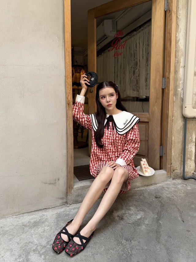 Giày búp bê đế bệt giúp nàng di chuyển linh hoạt mỗi ngày 2 Giày búp bê đế bệt giúp nàng di chuyển linh hoạt mỗi ngày - Ảnh 2.