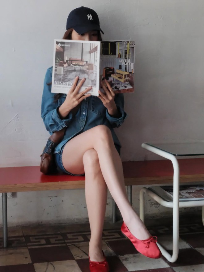 Giày búp bê đế bệt giúp nàng di chuyển linh hoạt mỗi ngày 5 Giày búp bê đế bệt giúp nàng di chuyển linh hoạt mỗi ngày - Ảnh 5.