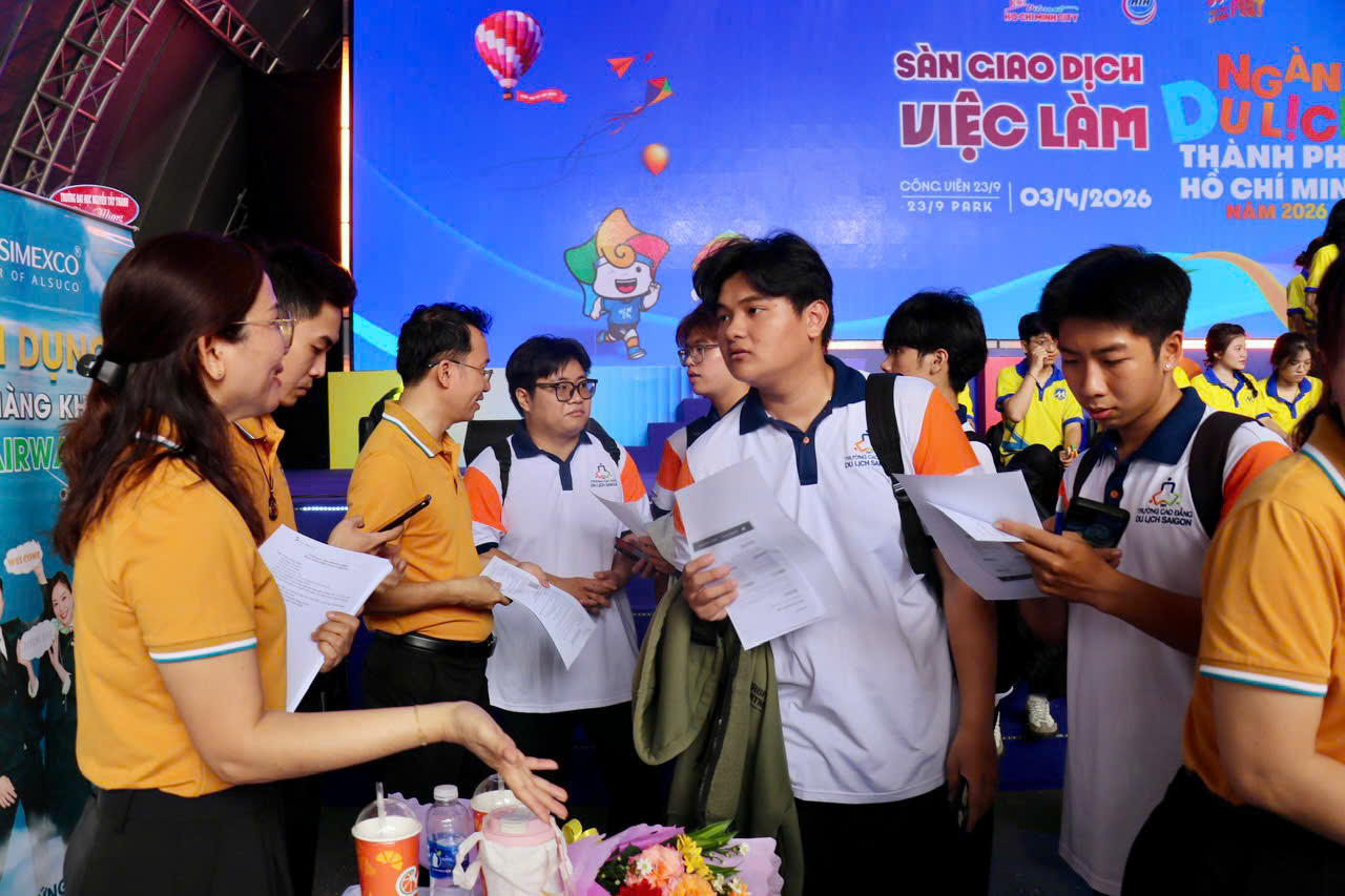 Thị trường lao động TPHCM khởi sắc, hàng chục ngàn người có việc làm mới 2 Thị trường lao động TPHCM khởi sắc, hàng chục nghìn người có việc làm mới trong quý I-2026 - Ảnh 2.