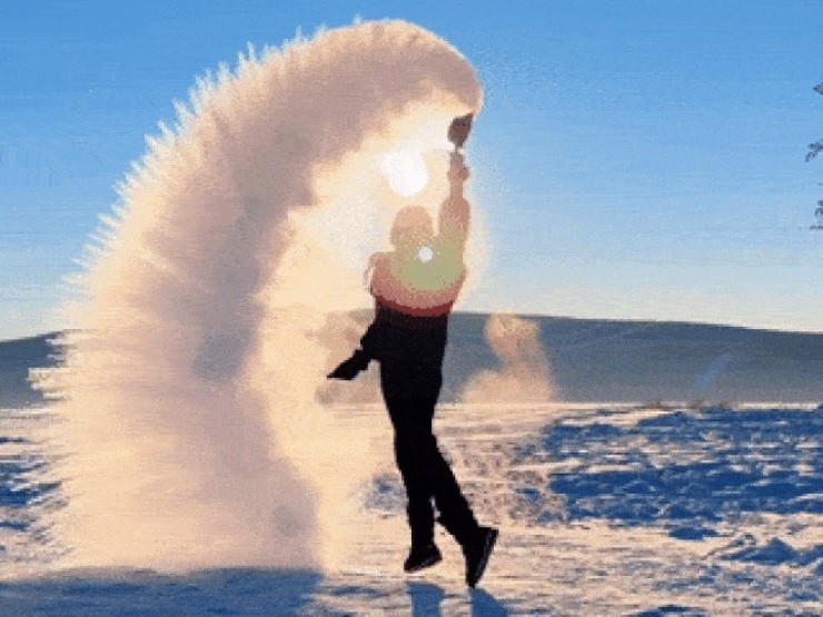 Nữ du khách Việt đi 17 tiếng đến ngôi làng siêu khắc nghiệt, ít người ghé thăm