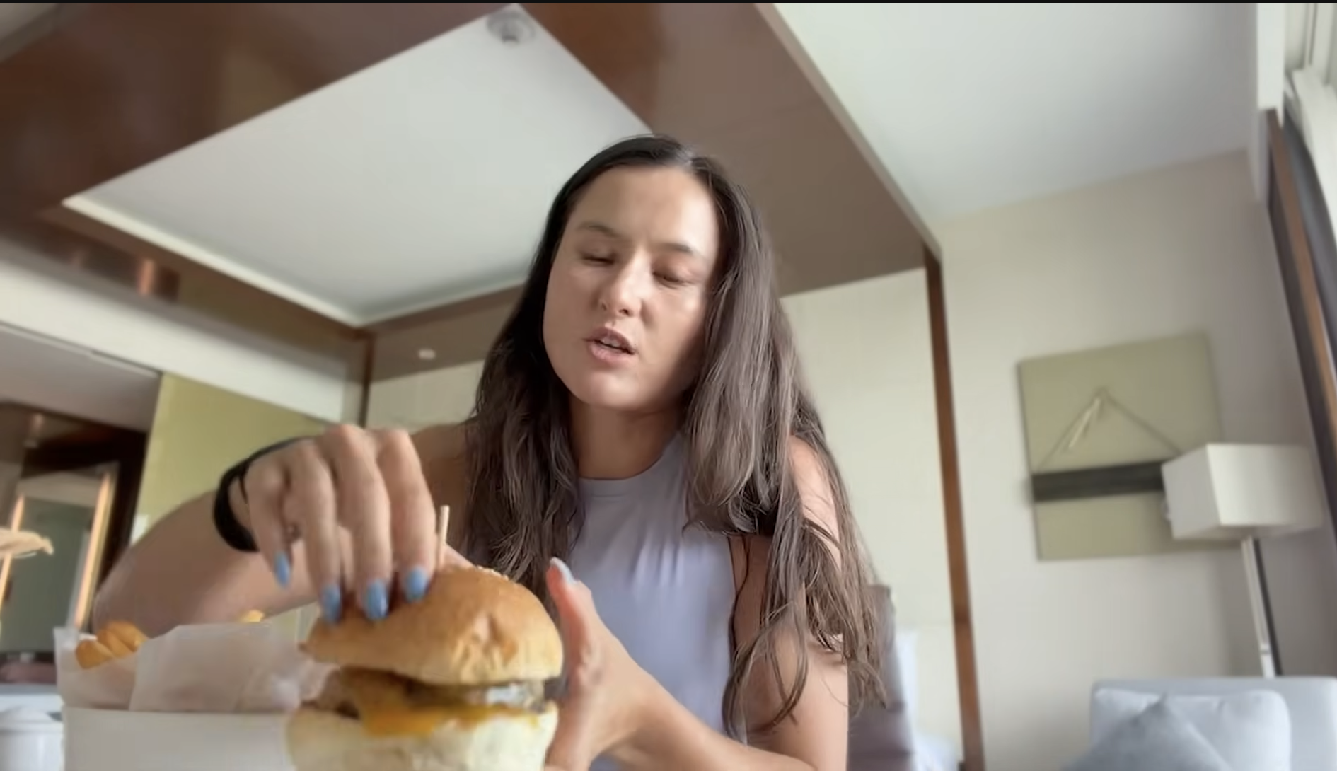 "Nữ thần" pickleball số 2 thế giới Anna Bright "Ánh Dương" suýt dính phốt "bùng tiền" và loạt kỉ niệm nhớ đời khi tới Việt Nam 3 1775747181 931 Nu than pickleball so 2 the gioi Anna Bright Anh