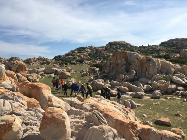 Ngắm công viên đá nghìn hình thù ở ven biển Ninh Thuận 5 Ngắm công viên đá nghìn hình thù ở ven biển Ninh Thuận - 4