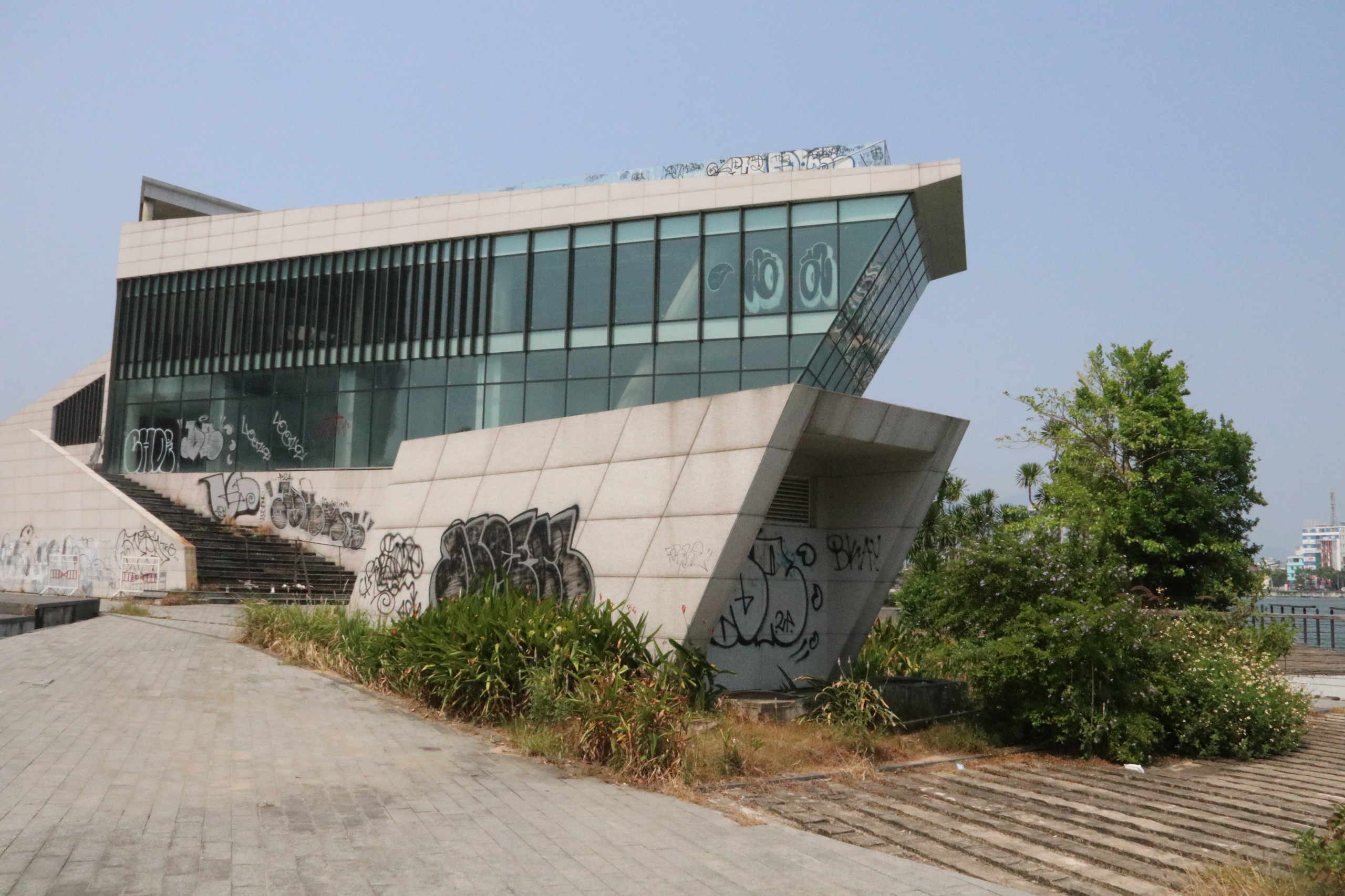 Bến du thuyền trăm tỉ của Vũ nhôm 'ngủ quên' bên sông Hàn- Ảnh 8.