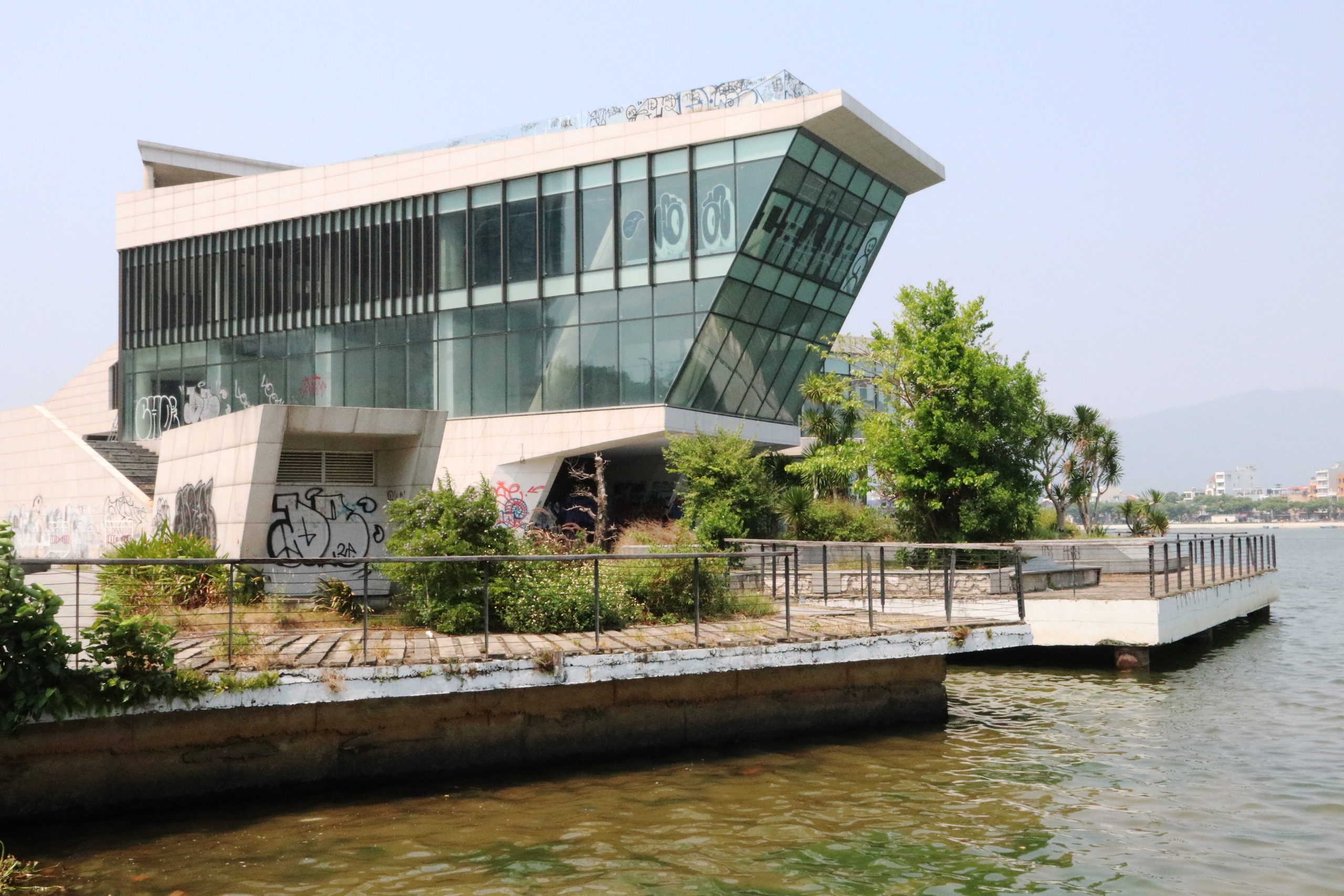 Bến du thuyền trăm tỉ của Vũ nhôm 'ngủ quên' bên sông Hàn- Ảnh 17.