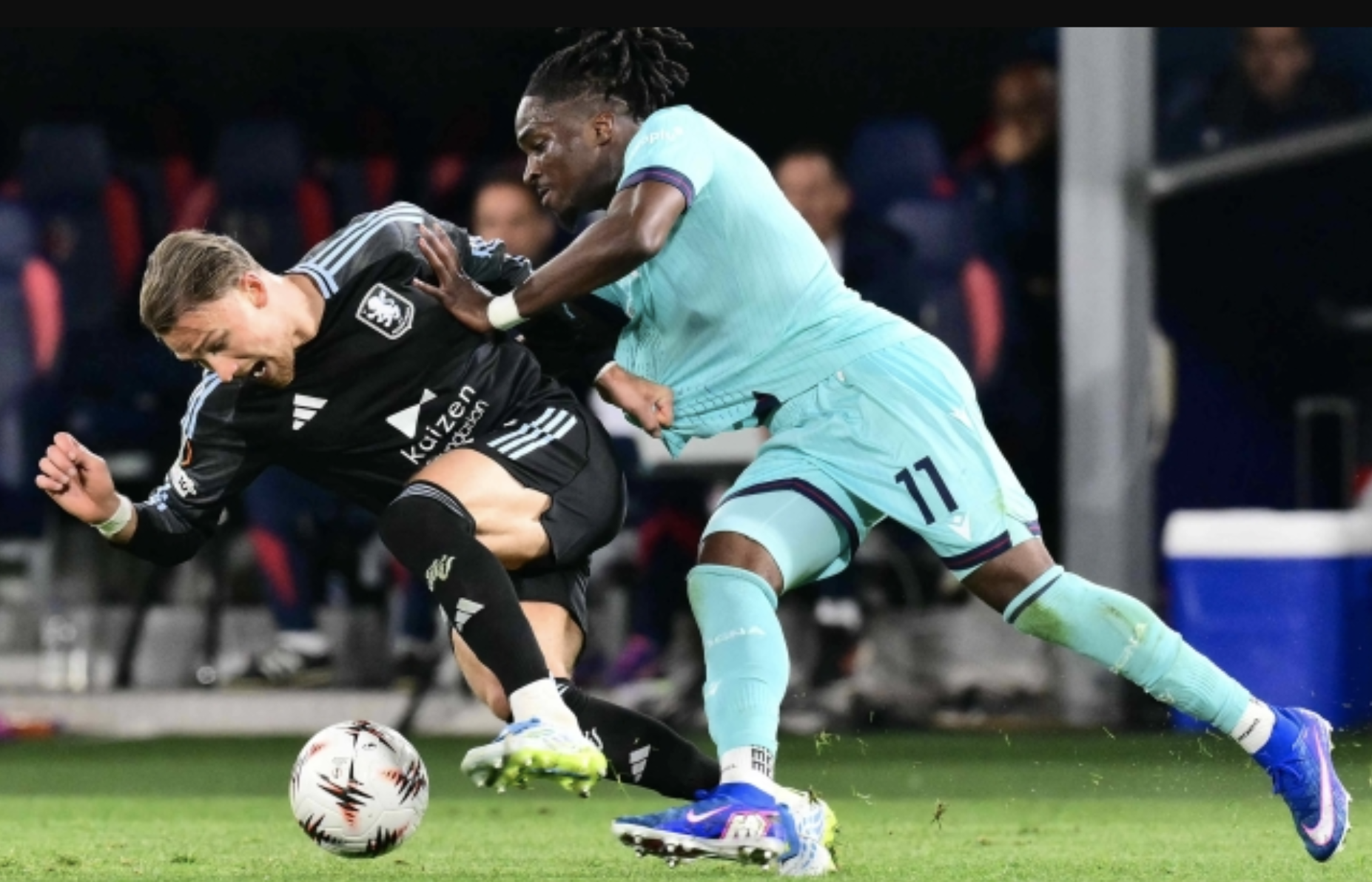 Aston Villa đại phá Bologna, áp sát bán kết Europa League - Ảnh 4.