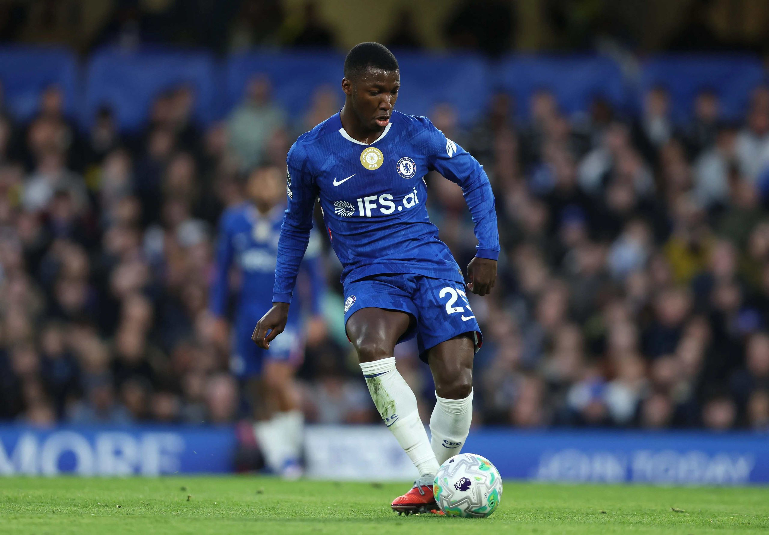 Bẫy “pressing giả” có thể định đoạt đại chiến Chelsea - Man City - Ảnh 4.