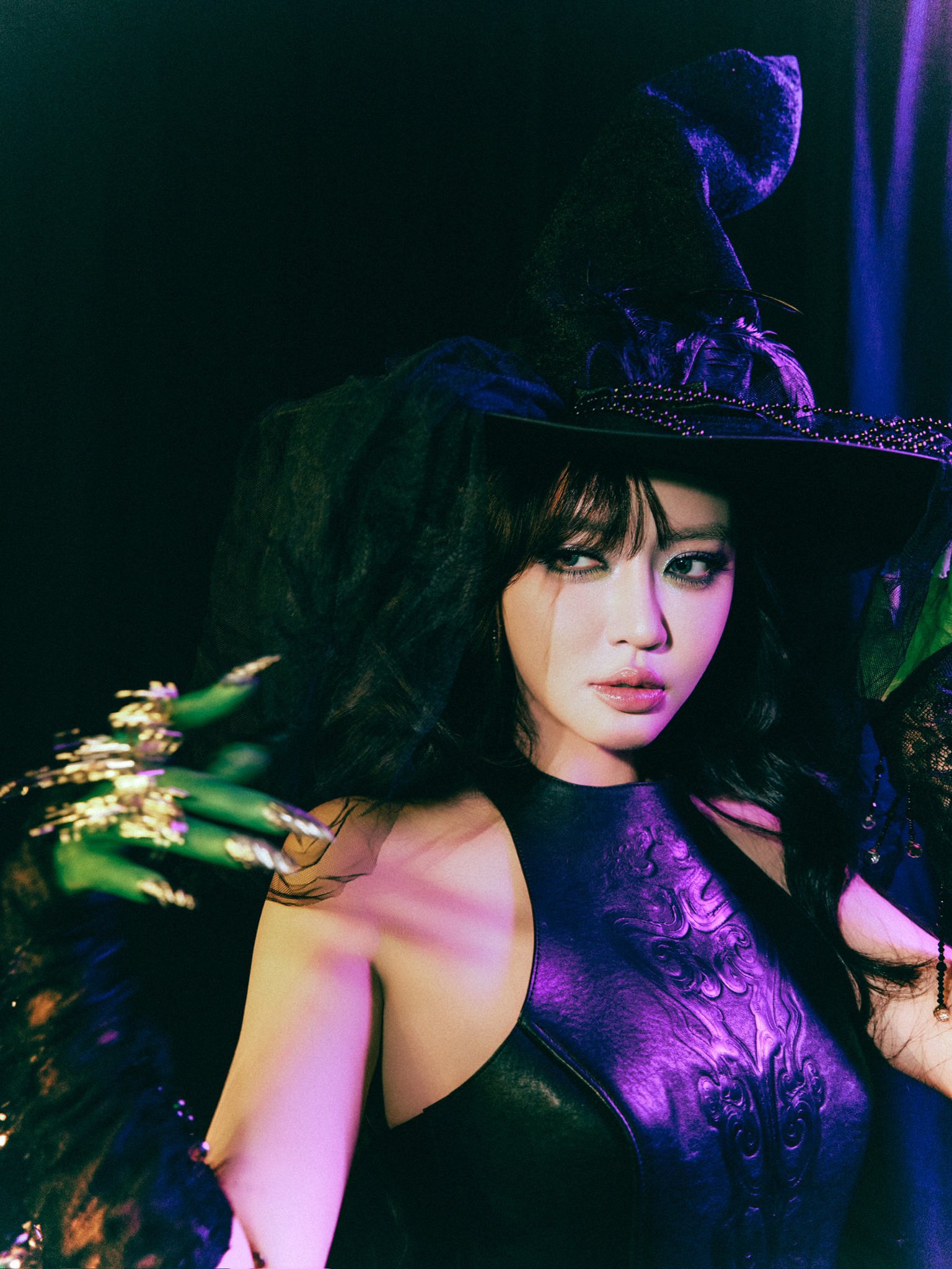 1775783067 58 Quynh Anh Shyn het ga het so fashionista lam MV