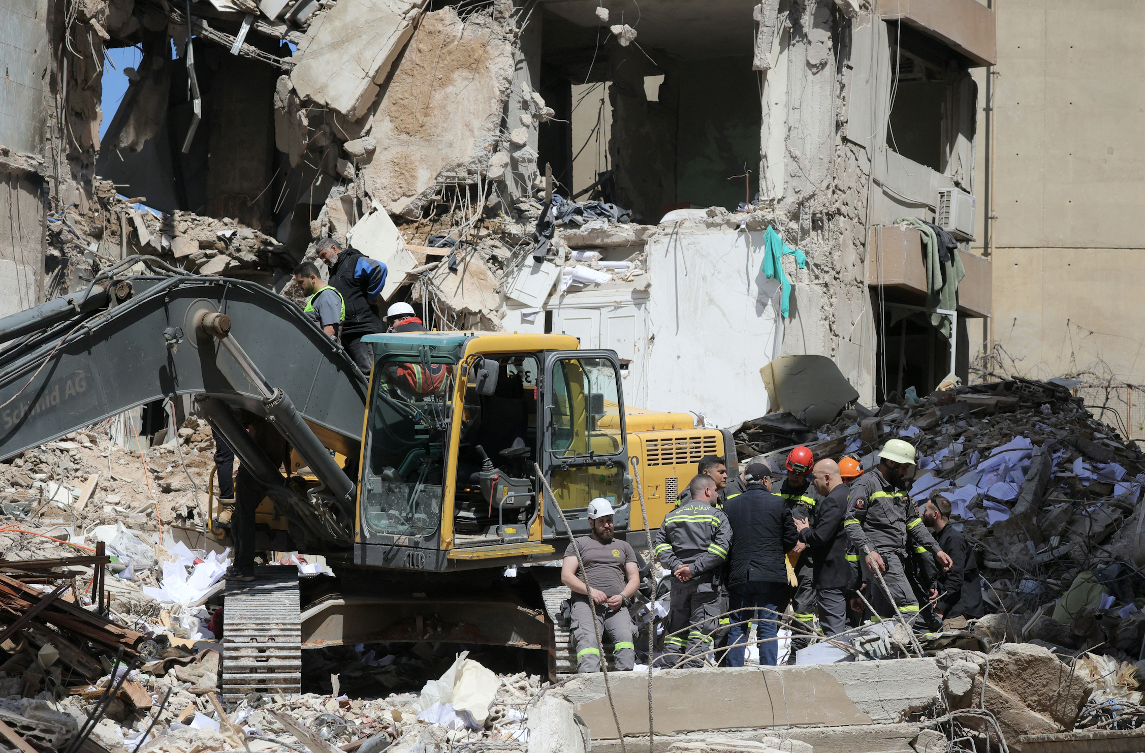 Tin tức thế giới 10-4: Ông Trump nói dầu sẽ sớm qua eo biển Hormuz; Nga ngừng bắn 32 giờ 3 Trump - Ảnh 3.