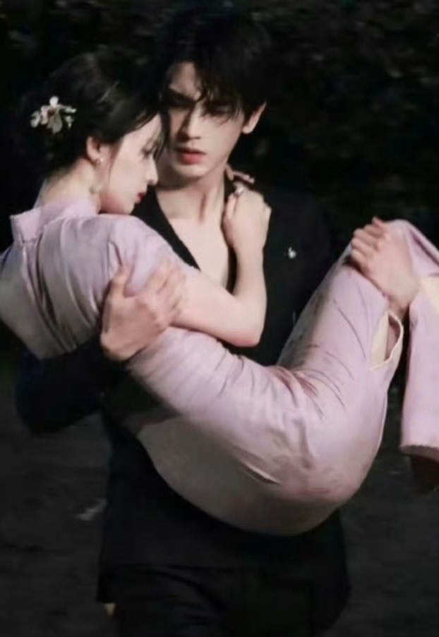 Bức ảnh đẹp phát sốc khiến Vương Sở Nhiên bị mắng 