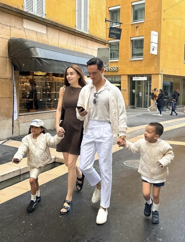 Gu mặc đồng điệu của gia đình Hồ Ngọc Hà - 9