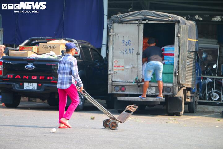 1775785455 918 Nang nhu ‘chao lua nguoi lao dong mien Trung vat